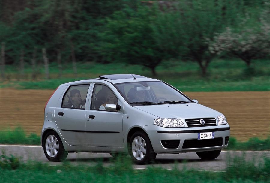  Fiat Punto 5-Door (188) 2003 года  (фото 4 из 36)